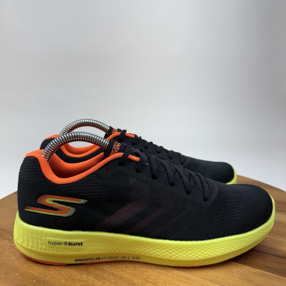 New NIB Womens Skechers Go Run Razor + Black Athletic Sneakers Shoes Size 8 M